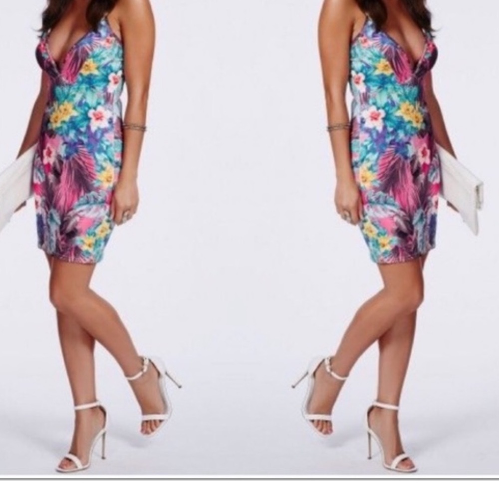 Missguided  tropical V-neck dress